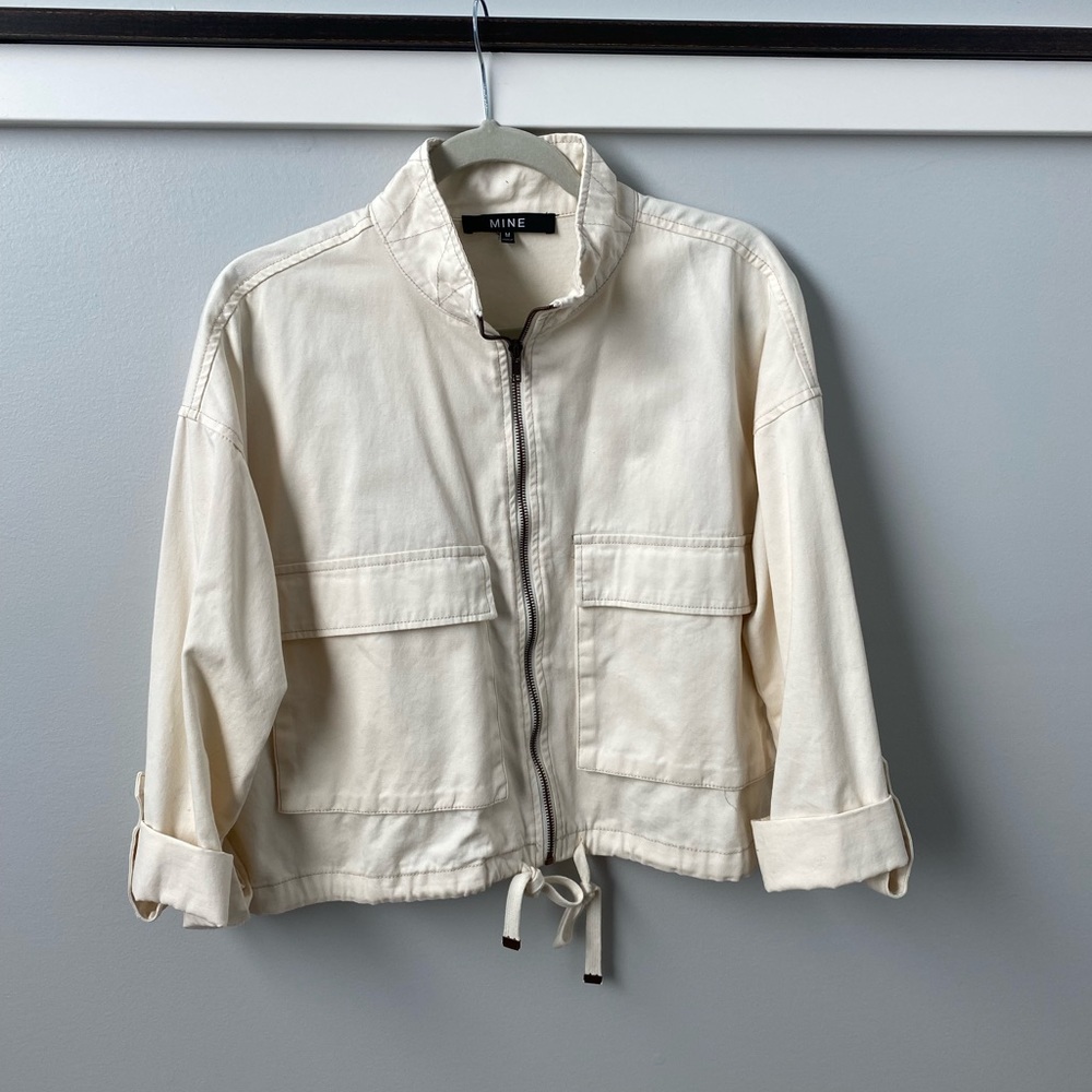 Women’s Cream Cropped Jacket by Mine. Size M.